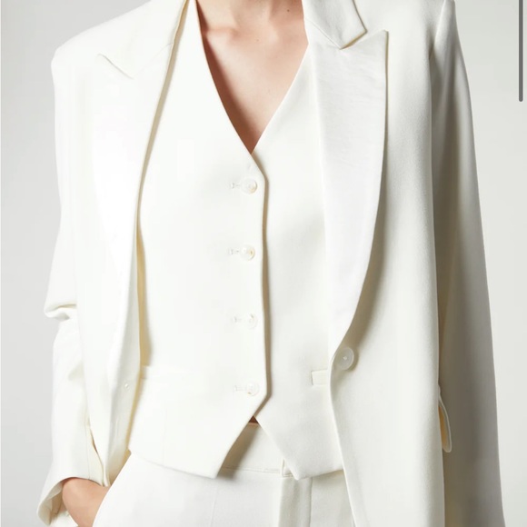 Saint Art NY 3 PIECE WHITE TUXEDO
M - Picture 1 of 14